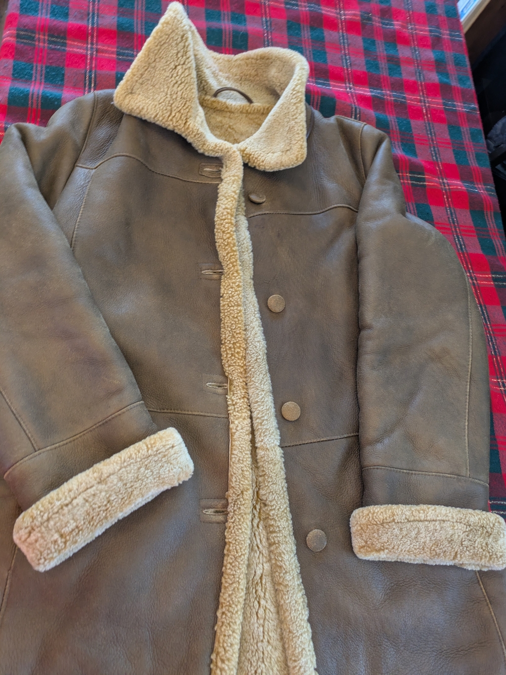 Women's Shearling Leather Coat with Cream Sherpa Trim - Unbranded